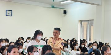 Tích cực truyền thông An toàn giao thông với sinh viên trường Cao đẳng Y tế Bắc Ninh – Hưởng ứng xây dựng “Tỉnh an toàn giao thông”