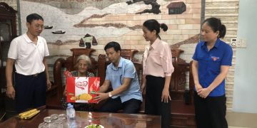 “Đền ơn, đáp nghĩa” – Nghĩa cử từ trái tim