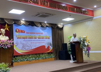 Nói chuyện chuyên đề “Cách mạng tháng tám – mốc son thời đại”