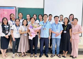 Lễ báo cáo tốt nghiệp lớp Cao đẳng Dược 3A3