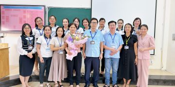 Lễ báo cáo tốt nghiệp lớp Cao đẳng Dược 3A3