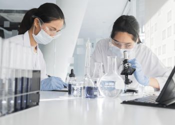 Thông qua đề cương nghiên cứu khoa học năm 2025