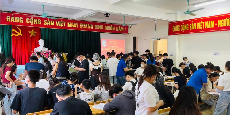 Không khí ngày nhập học năm học 2025 - 2026