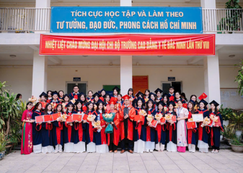 TRƯỜNG CAO ĐẲNG Y TẾ BẮC NINH tổ chức Lễ tốt nghiệp và trao bằng Tốt nghiệp Cao đẳng Điều dưỡng,  Cao đẳng Dược, Trung cấp Y sĩ đa khoa – DẤU MỐC TRƯỞNG THÀNH CỦA 98 HỌC SINH, SINH VIÊN