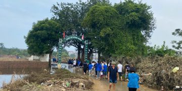 Tham gia khắc phục hậu quả sau bão số 11 tại xã Tam Giang – tỉnh Bắc Ninh