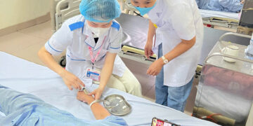 “Cầm Tay Chỉ Việc – Trao Nghề, Truyền Tâm Trong Những Bước Lâm Sàng Đầu Tiên Của Sinh Viên Điều Dưỡng Tại Trường Cao Đẳng Y Tế Bắc Ninh”
