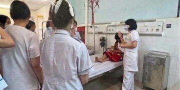 Từ Giảng Đường Đến Buồng Bệnh – Hành Trình Chạm Đến Trái Tim Người Bệnh